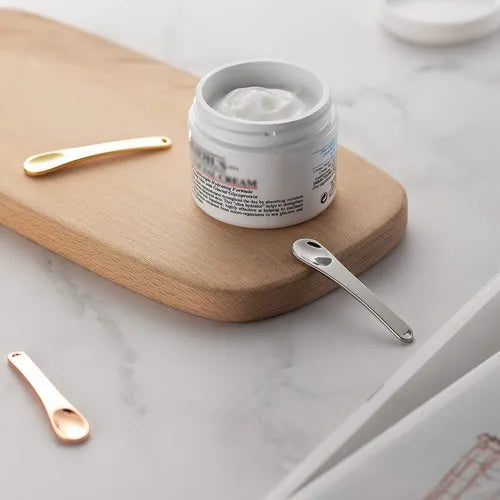 ✨ Espátula Pequeña de Metal Reutilizable – Maquillaje y Cosmetología ✨